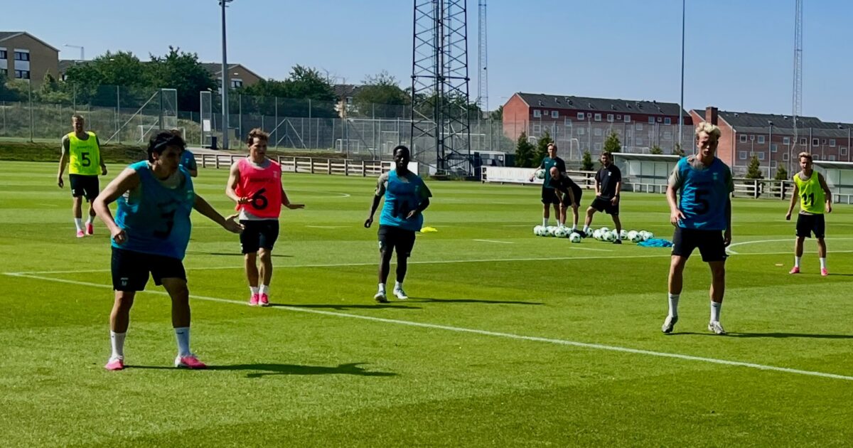 Se her: Ny spiller dukkede op til AGF-træning Foto: Tobias Thomasen 