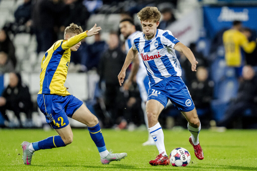 Max Ejdum i aktion for OB mod Brøndby