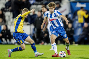 Max Ejdum i aktion for OB mod Brøndby