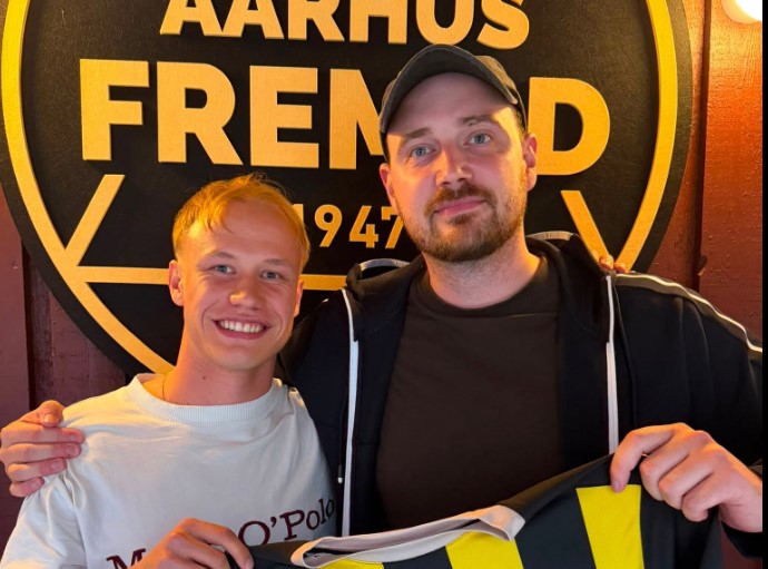 Linus Rönnberg præsenteres i Aarhus Fremad.