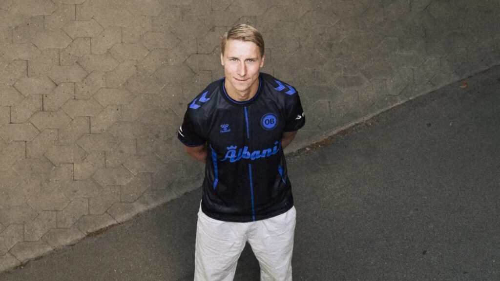 Ulrik Yttergård Jenssen bliver præsenteret i OB