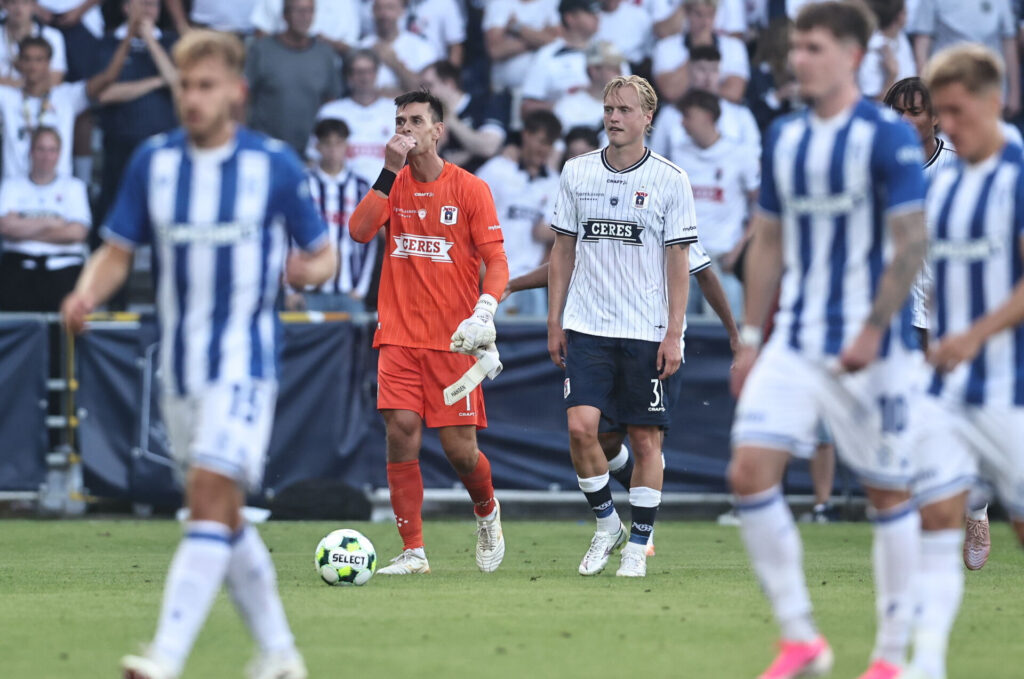 Jesper Hansen efter at være blevet udvist mod Lech Poznan. Tobias Bech.