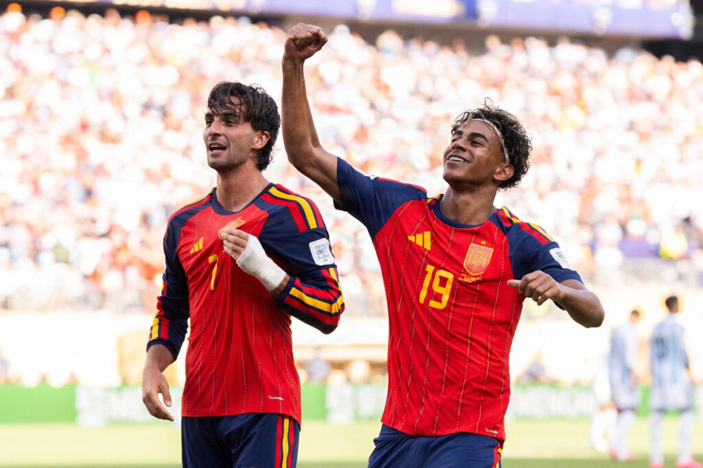 Ferran Torres og Lamine Yamal
