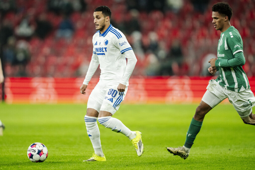 Elias Achouri mod Viborg FF