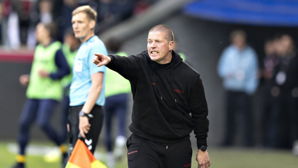 FC Midtjyllands Mike Tullberg peger