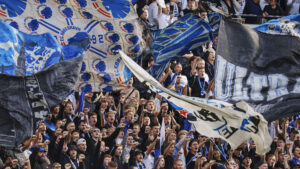 Et billede af en masse FCK-fans.