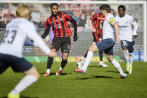 Junuir Brumado i kamp mod FC Nordsjælland.
