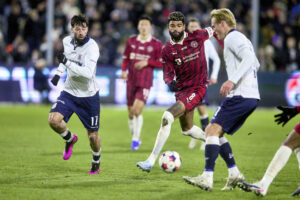 Philip Billing i kamp mod AGF.