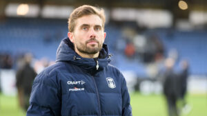 Jakob Poulsen iført en AGF-jakke.