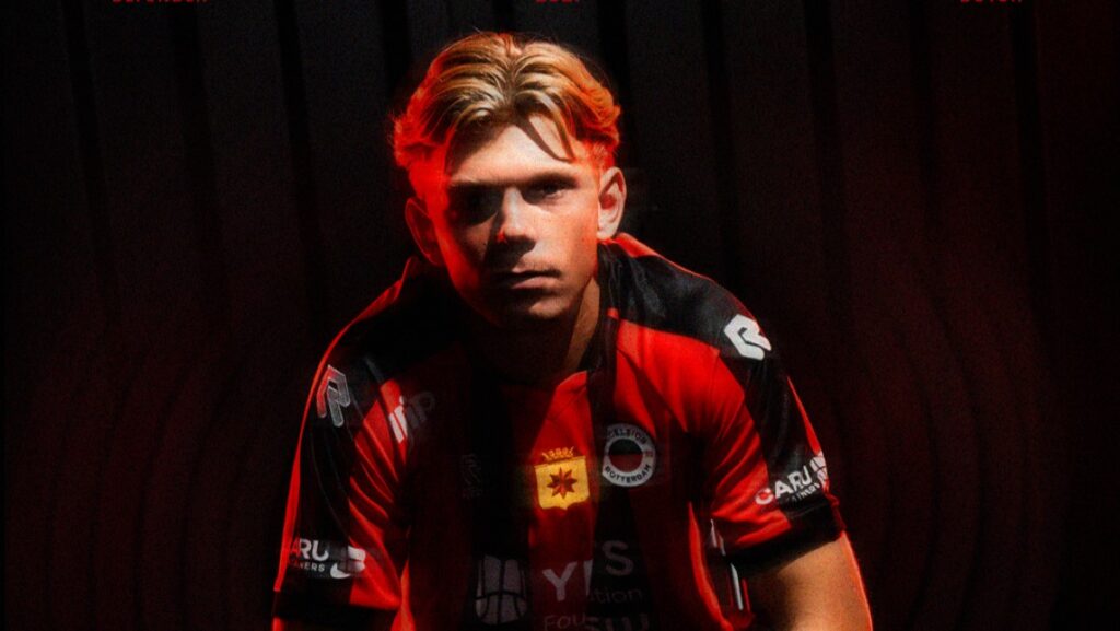 Jan Plug præsenteret i Excelsior Rotterdam.