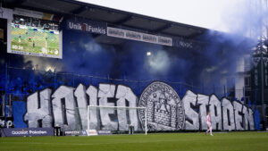 FC København-fansene fremviser en tifo