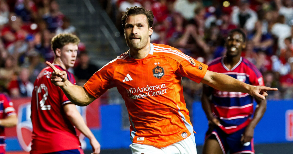 Flere ligaer i spil for Sviatchenko Mar 21, 2026; Frisco, Texas, USA; Houston Dynamo defender Erik Sviatchenko (28) reacts after scoring a goal against FC Dallas during the first half at Toyota Stadium. Mandatory Credit: Kevin Jairaj-Imagn Images