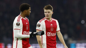 Anton Gaaei spiller i Ajax