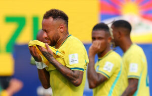 Neymar efter en kamp for Brasilien.