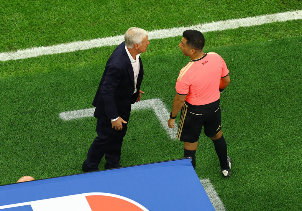 Didier Deschamps med Ivan Barton ved siden af.