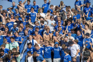 Lyngbys fans fejrer oprykningen til Superligaen den 25. maj 2024