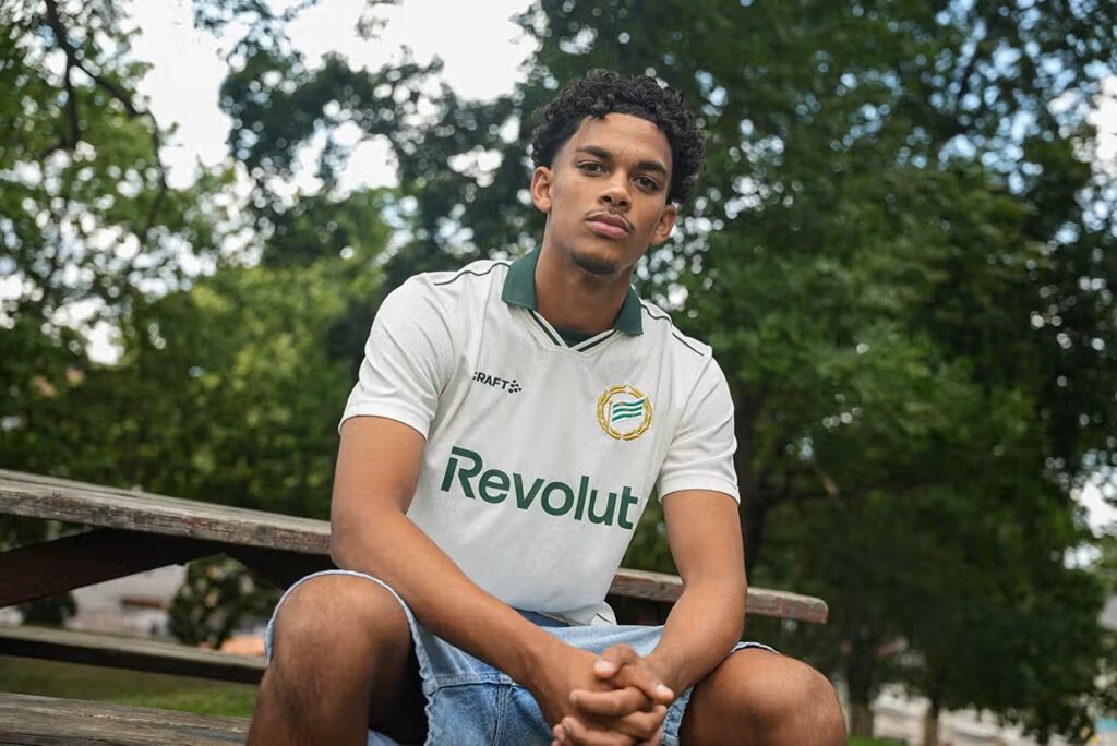 Waylon Renecke præsenteret i Hammarby