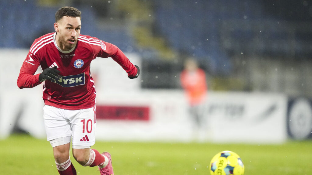 Younez Bakiz spiller for Silkeborg IF