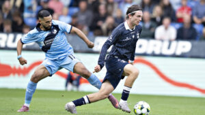 AGF's Magnus Knudsen og RAnders FC's Elies Mahmoud