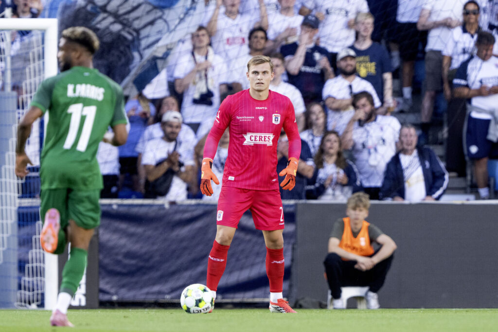 Mads Hedenstad i kamp for AGF: