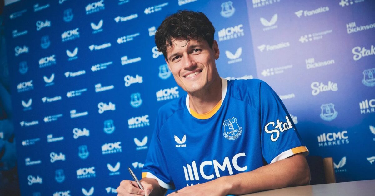 Nørgaard-flirten kan fortsætte: Brøndby er min tætteste relation Foto: Everton FC