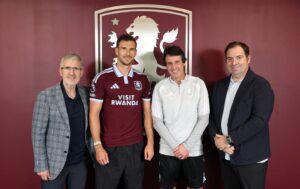 Campo Leon Goretzka Aston Villa