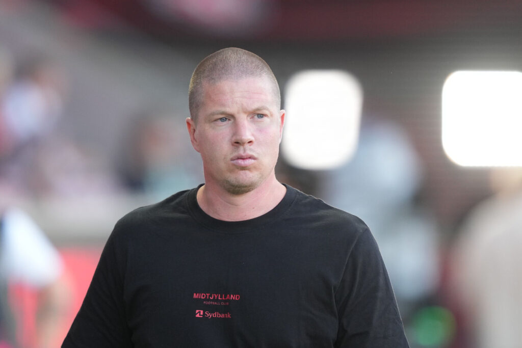 Mike Tullberg under FCM's kamp mod Bohemians.