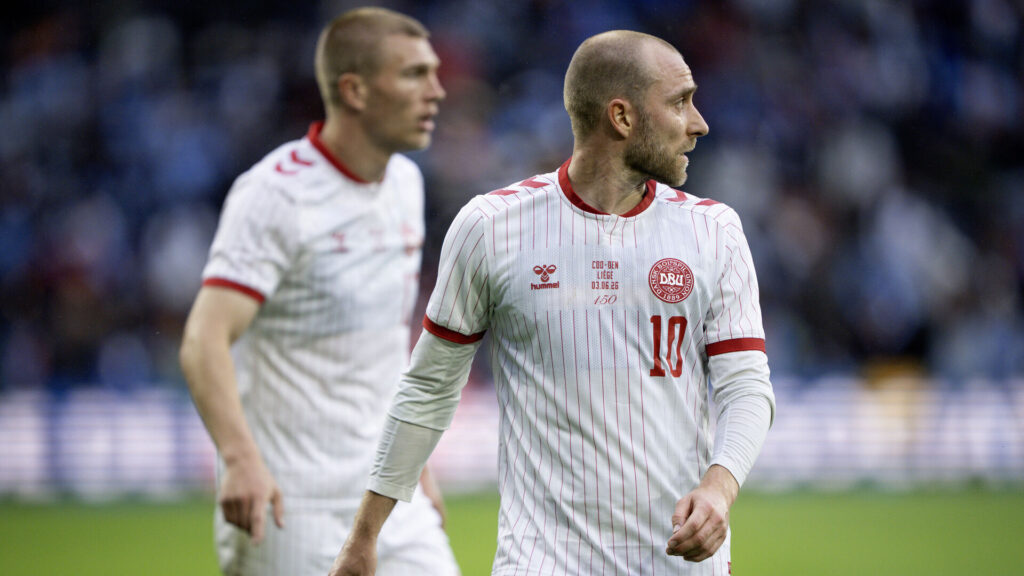 Christian Eriksen i kamp for Danmark.
