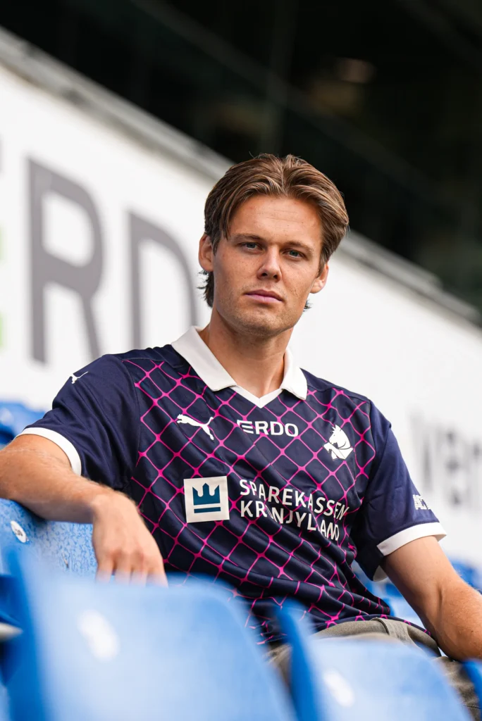 axel henriksson præsenteres i Randers FC.