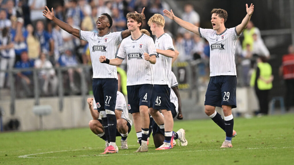AGF-spillerne jubler