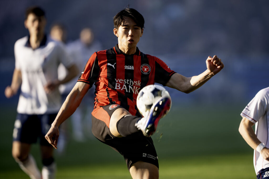 Lee Han-beom.