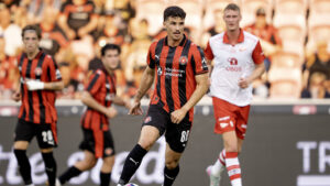 Dani Silva dribler med bolden.