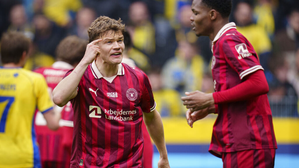 Victor Bak spiller for FC Midtjylland