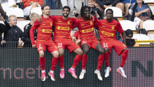 FC Nordsjælland-spillere fejrer en scoring mod Silkeborg IF