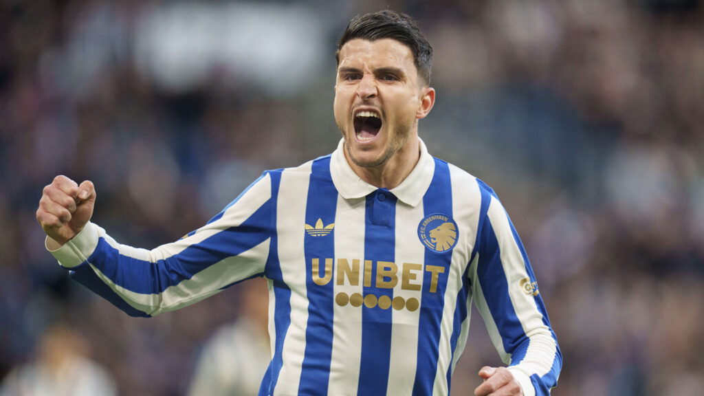 Mohamed Elyounoussi jubler over en scoring