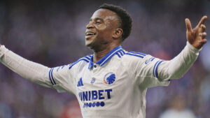 Youssoufa Moukoko i aktion for FC København