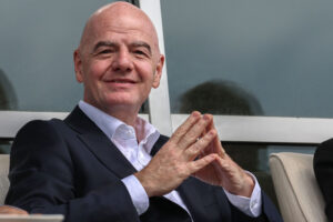 Gianni Infantino med et smørret smil.