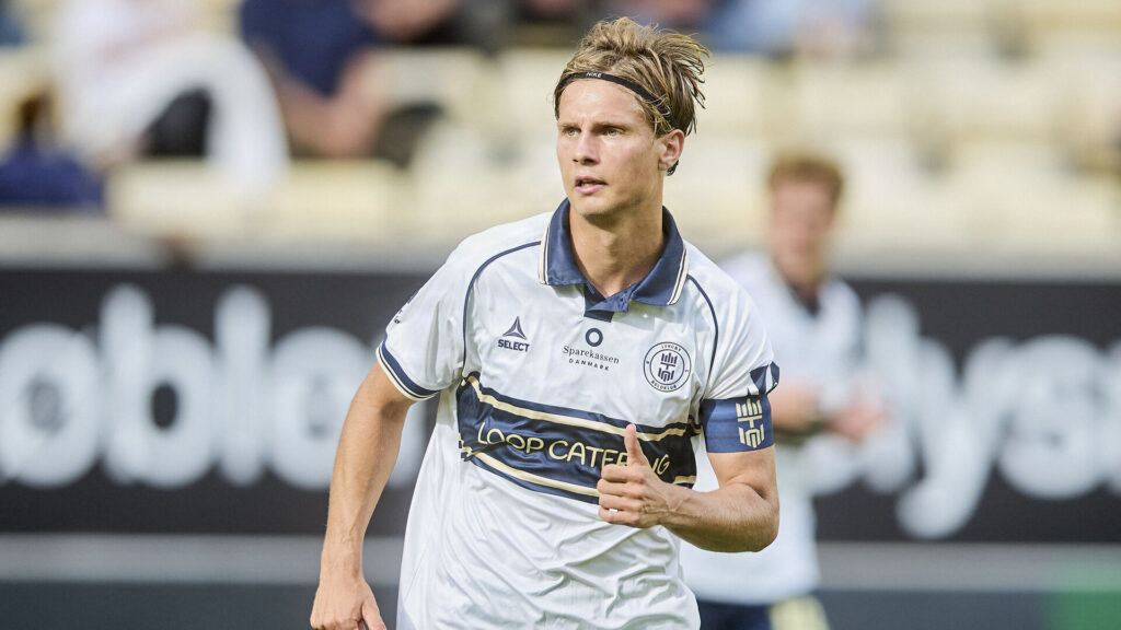 Casper Winther i aktion for Lyngby Boldklub.