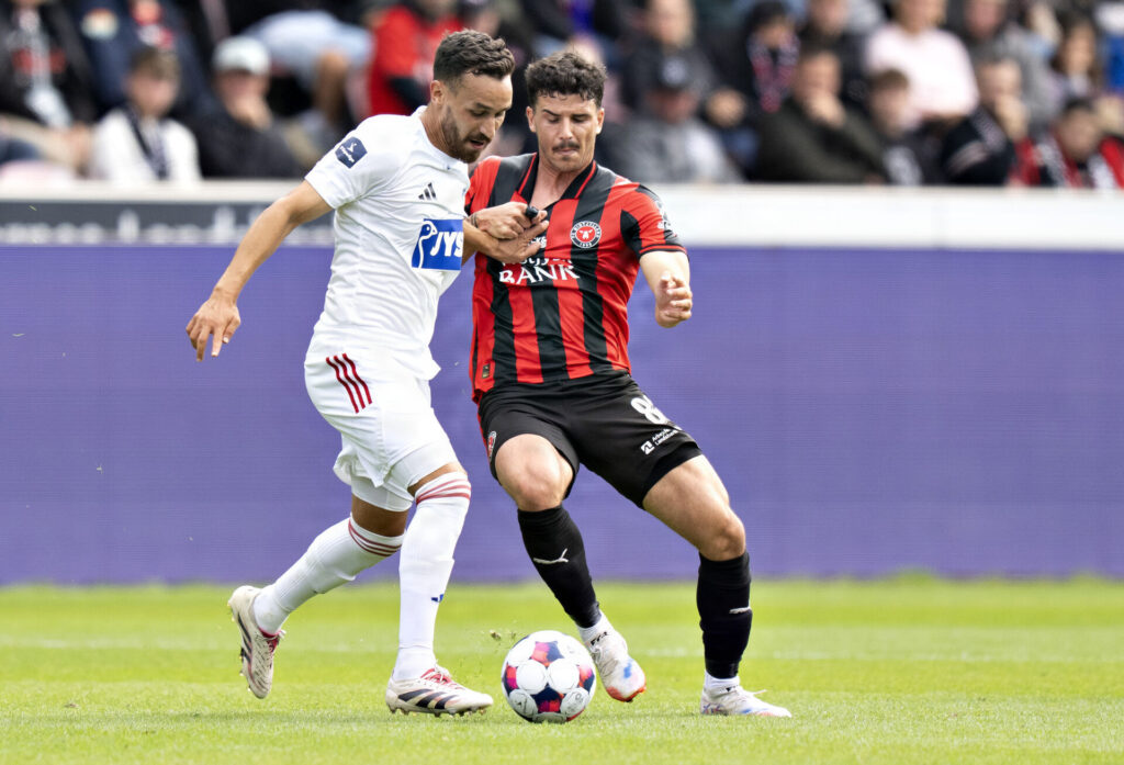 Dani Silva i aktion for FC Midtjylland.