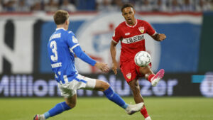 Nikolas Nartey spiller for Stuttgart.