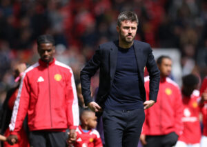 Michael Carrick ser swaggy ud.