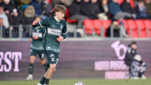 Tomas Kristjanssoin i kamp for AGF.