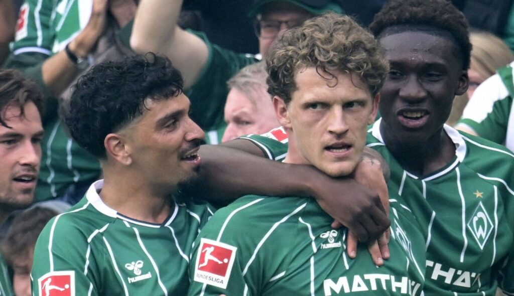 Jens Stage fejrer scoring i Werder Bremen.