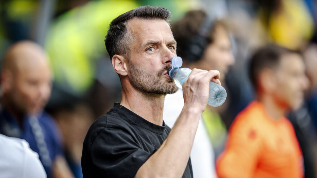 Vikingurs Sölvi Ottesen mod Brøndby