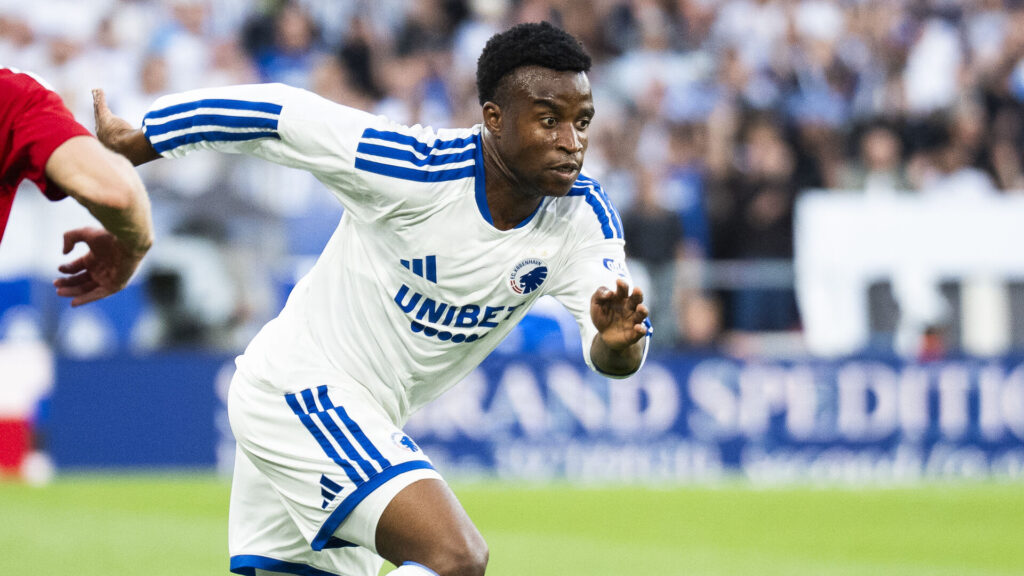 Youssoufa Moukoko i en kvalifikationskamp til UEFA Conference League