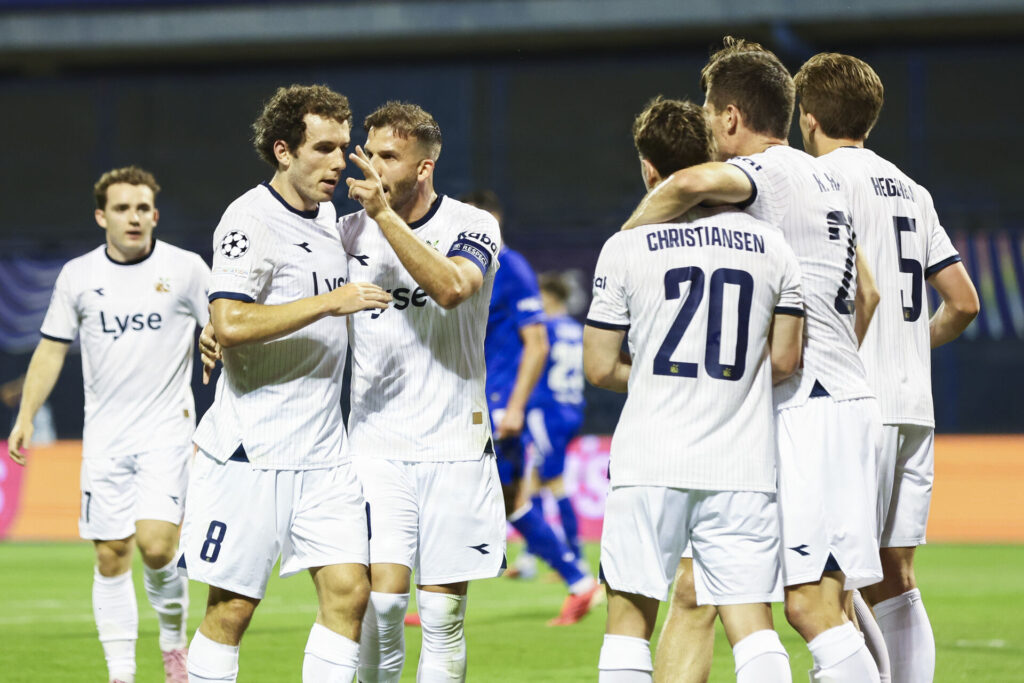 Peter Christiansen jubler med holdkammeraterne efter scoring mod Dinamo Zagreb i CL-kvalifikationen den 18.august 2026.