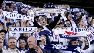 AGF-fans under en Superliga-kamp