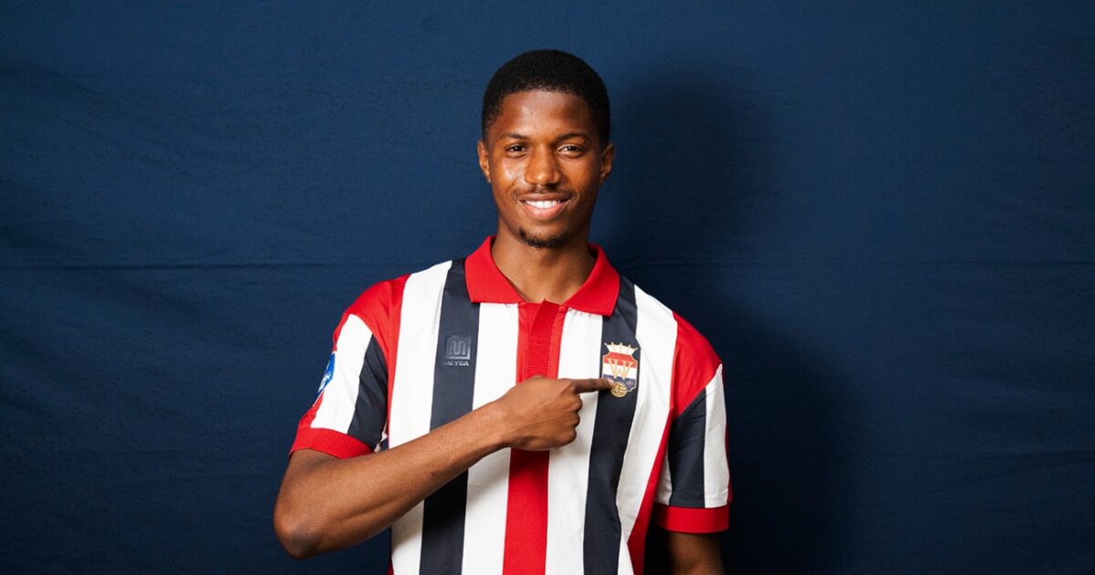 Officielt: United sender Chido Obi videre Foto: Willem II