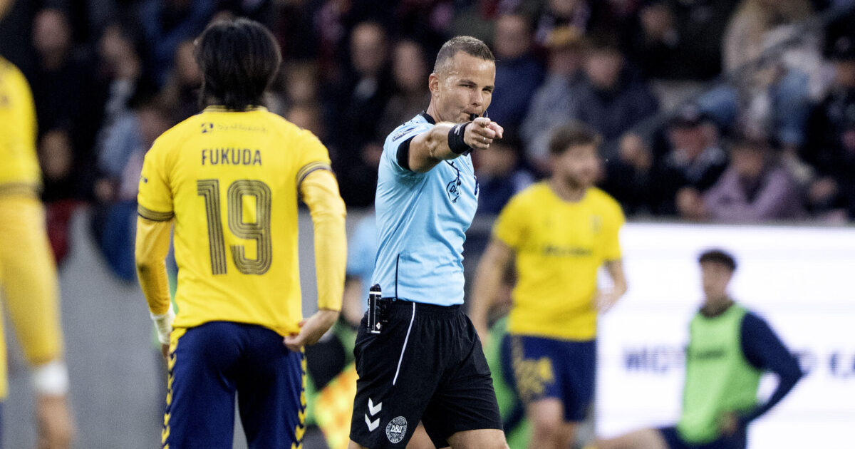 Dommer forklarer: Det fik Brøndby-anfører udvist mod FCM Foto: Bo Amstrup/Ritzau Scanpix