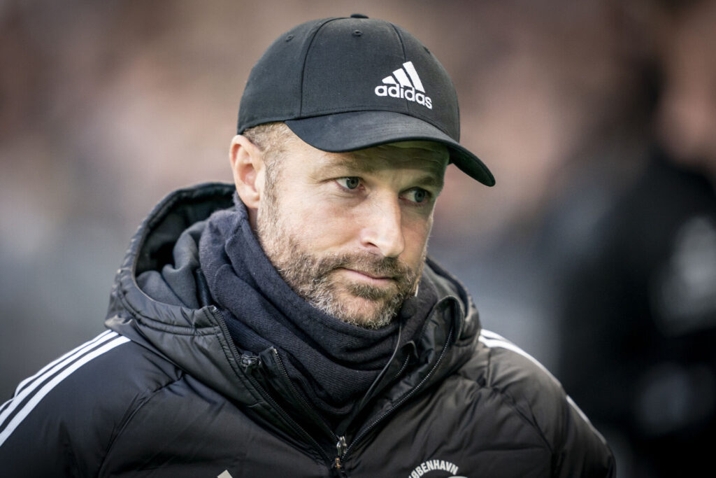 Hjalte Bo Nørregaard har en kasket på hovedet.